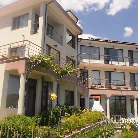 Guest Sea View Vendégház Balcsik